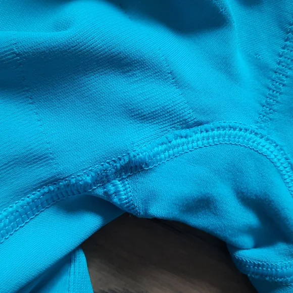 Lululemon Cropped Compression Tights - Picture 10 of 10